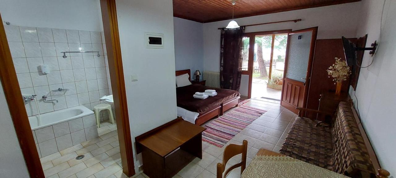 Appartement Galini à Káto Loutrákion Extérieur photo