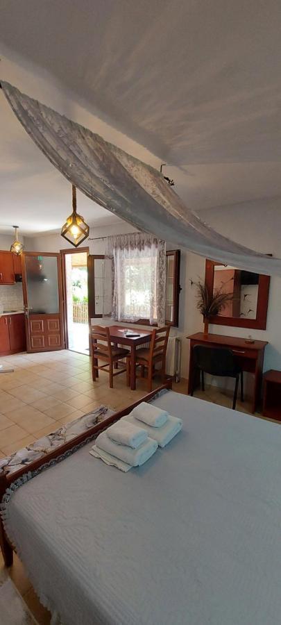 Appartement Galini à Káto Loutrákion Extérieur photo