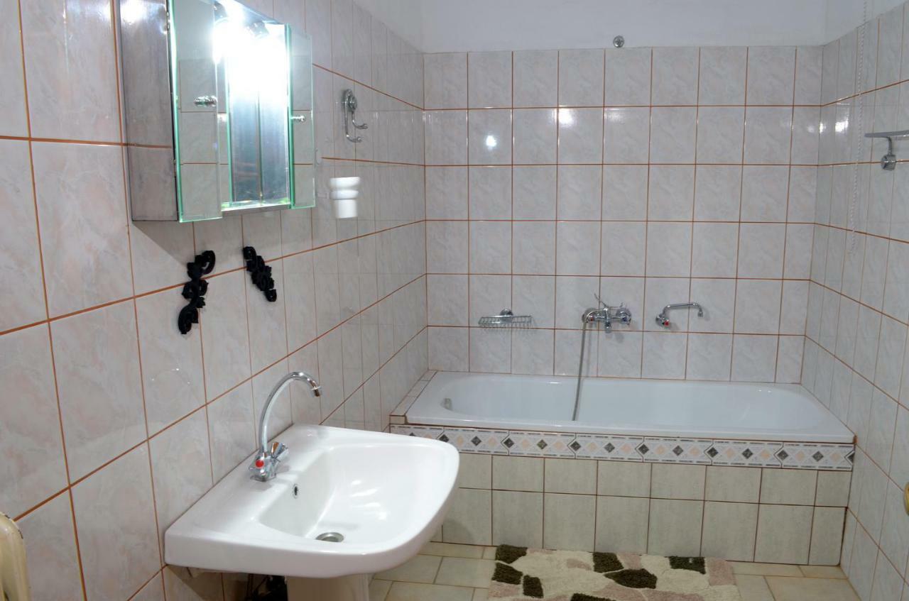 Appartement Galini à Káto Loutrákion Extérieur photo
