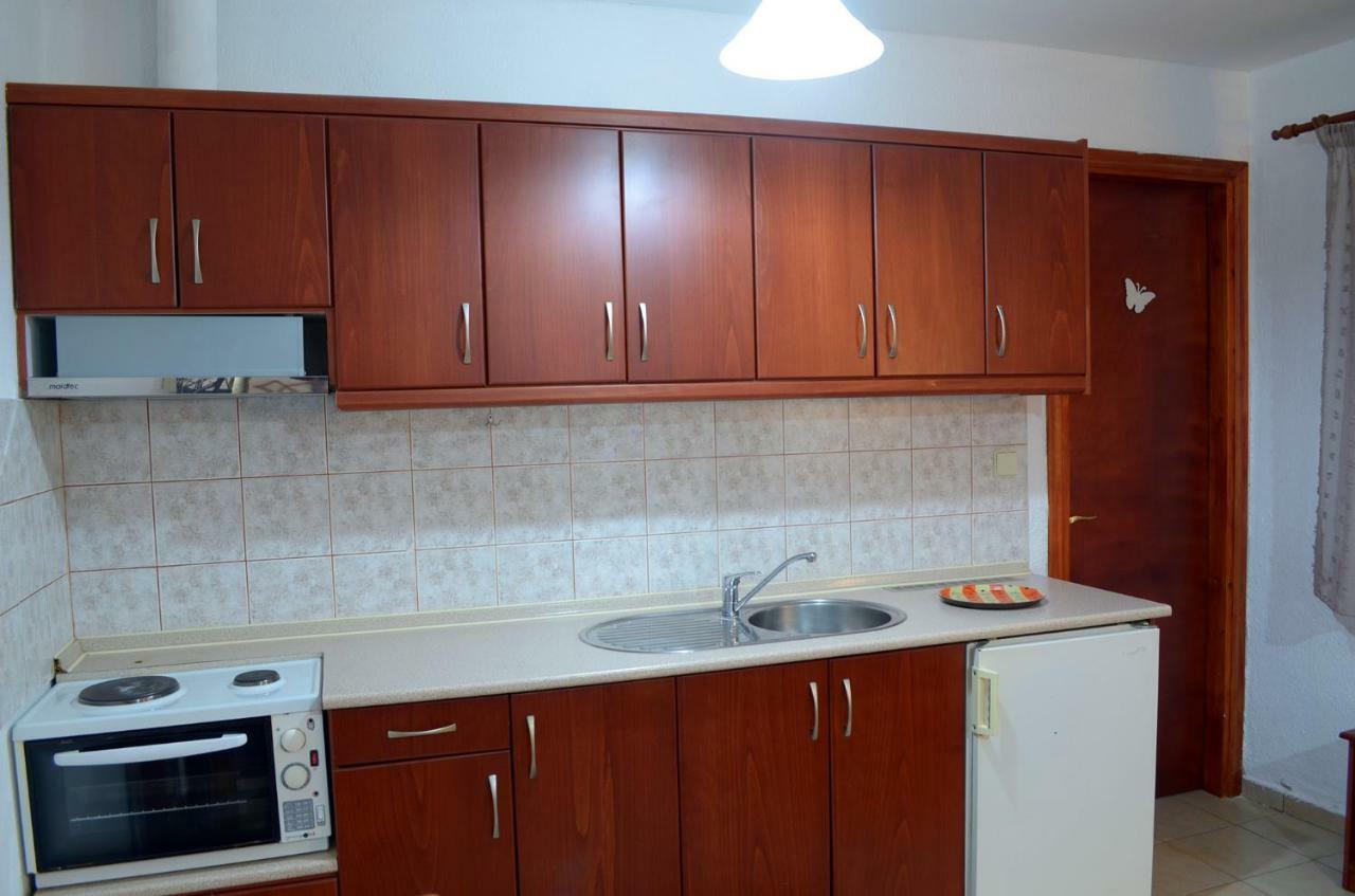 Appartement Galini à Káto Loutrákion Extérieur photo