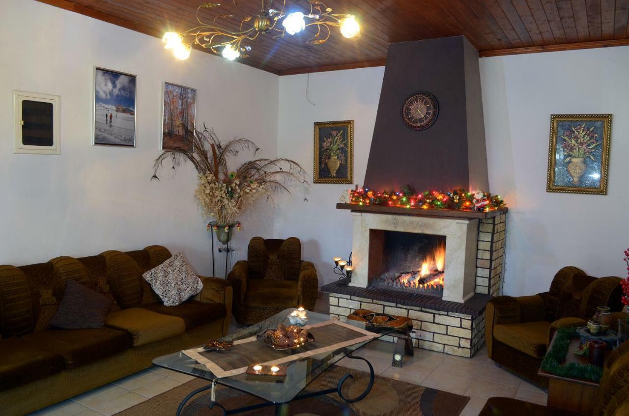 Appartement Galini à Káto Loutrákion Extérieur photo